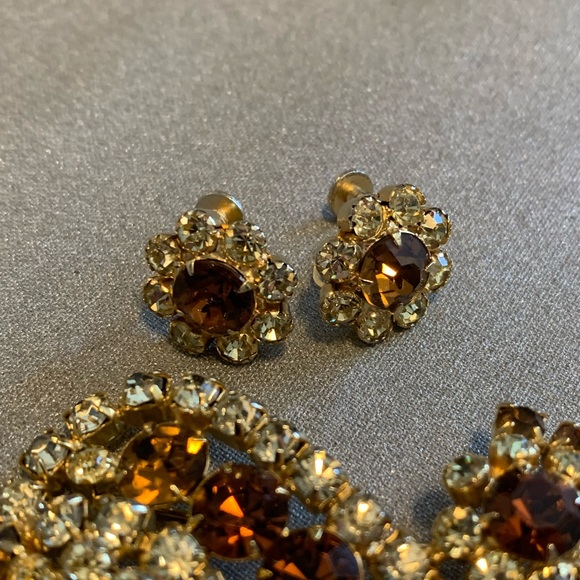 Vintage Mid-Century Brooch and Earring Set - Picture 2 of 4